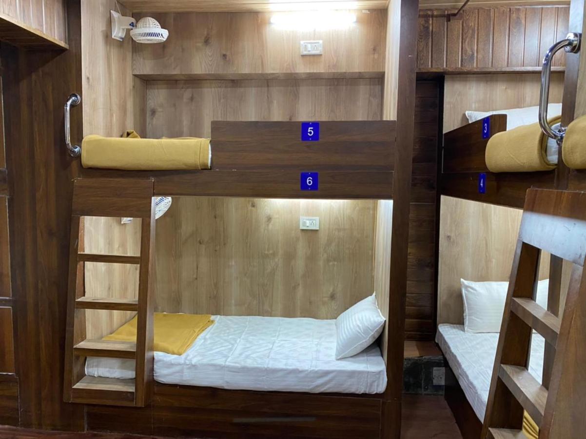 City Stay Ac Deluxe Hostel Мадгаон Екстер'єр фото