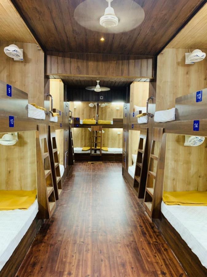City Stay Ac Deluxe Hostel Мадгаон Екстер'єр фото