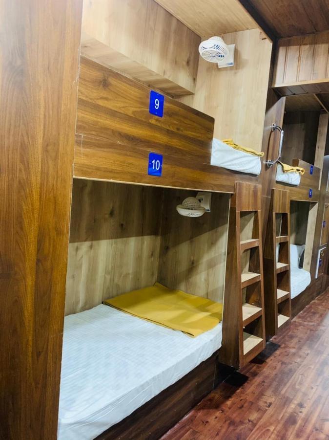City Stay Ac Deluxe Hostel Мадгаон Екстер'єр фото